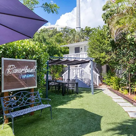 Riverbend Apartments By Lowkl